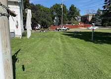 Side yard mowed to the edge